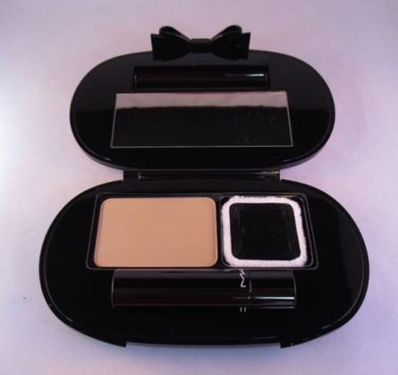 mac all for glamour touch up kit photo of inside