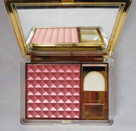 tease swatch, estee lauder tease swatch, illuminating powder gelee blush, spring 2013, pretty naughty color collection