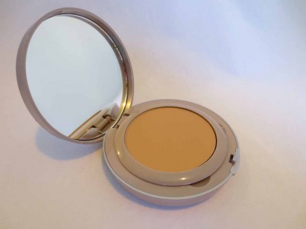 Laura Mercier Tinted Moisturizer in Bisque, Laura Mercier Tinted Moisturizer Crème Compact SPF 20, bisque review, reviews