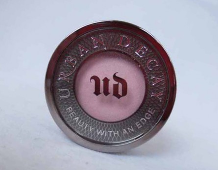 Urban Decay Eye Shadow in Heartless photos, swatches, reviews