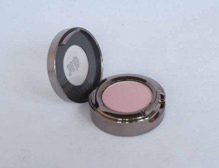 Urban Decay Eye Shadow in Heartless, photos, swatches, blog review, makeup blog