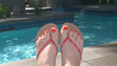 Poolside With The Tory Burch Abitha Flip Flop
