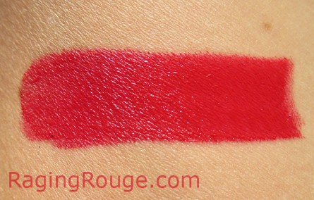 Come To Bed Red Swatch Sunlight, butter LONDON Moisture Matte Lipstick