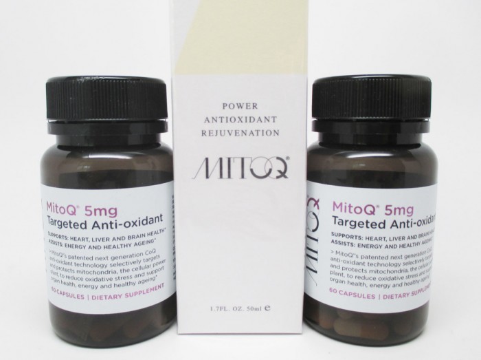 MitoQ Antioxidant And Moisturizing Serum | RagingRouge.com #sponsored #ad #MitoQBeauty #MitoQ #AdvancedCoQ10