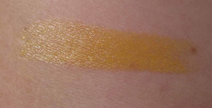MAC Gold Xixi Lustre Lipstick Swatch