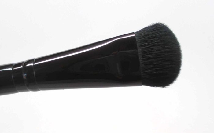 Laura Mercier All Over Eye Colour Brush, Brush It On Luxe Collection 