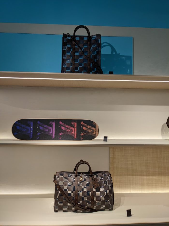 How To Shop At The Louis Vuitton Flagship Store- Paris Champs-Elysées  Summer 2022